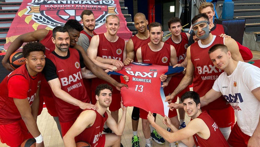 BAXI Manresa will play with a special t-shirt that will be given away to all subscribers