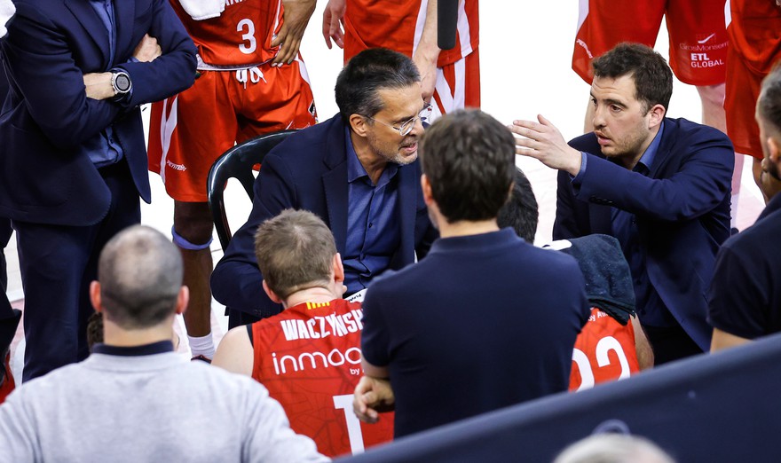 BAXI Manresa receives Valencia Basket and wants to be strong in the Nou Congost