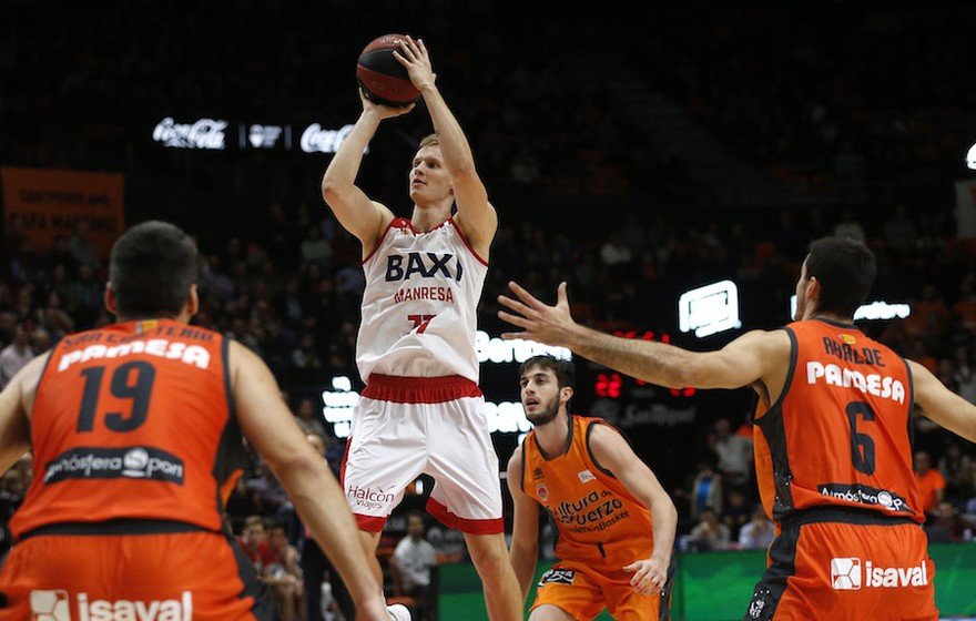 VIDEO: Resumen del partido de la jornada 8, Valencia Basket 89-76 BAXI Manresa