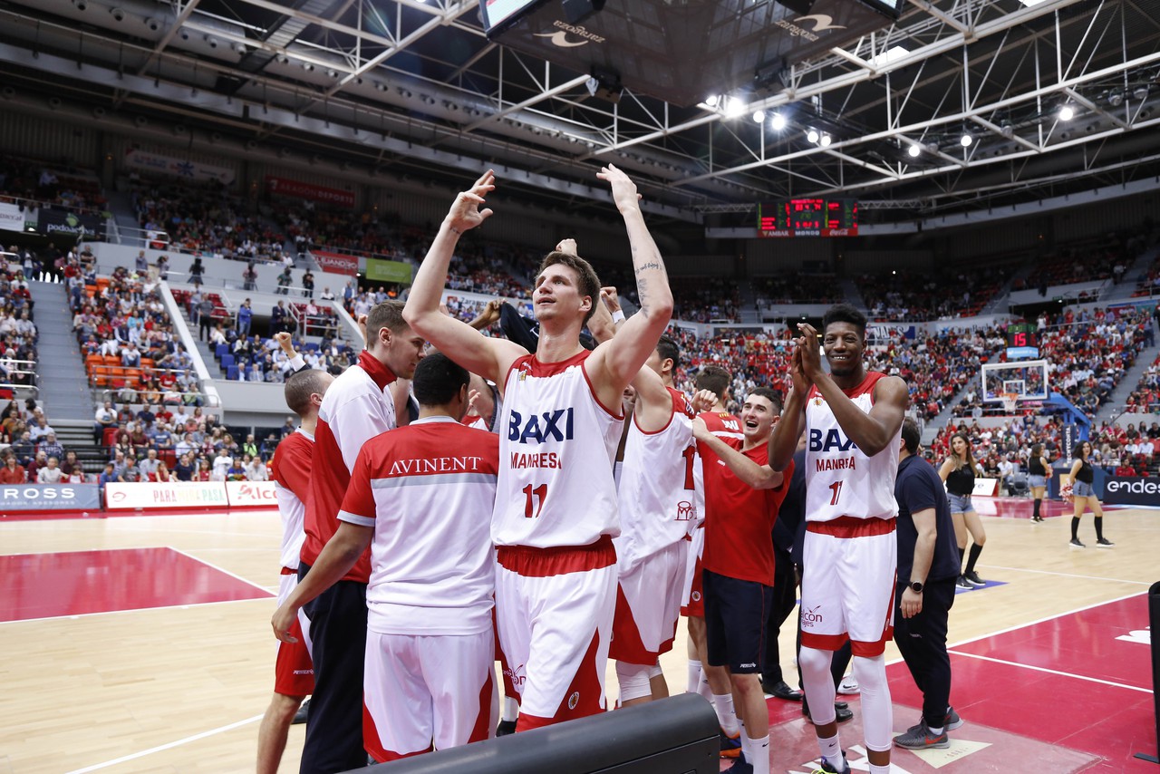 El BAXI Manresa hace historia y entra a los play-offs 21 años después