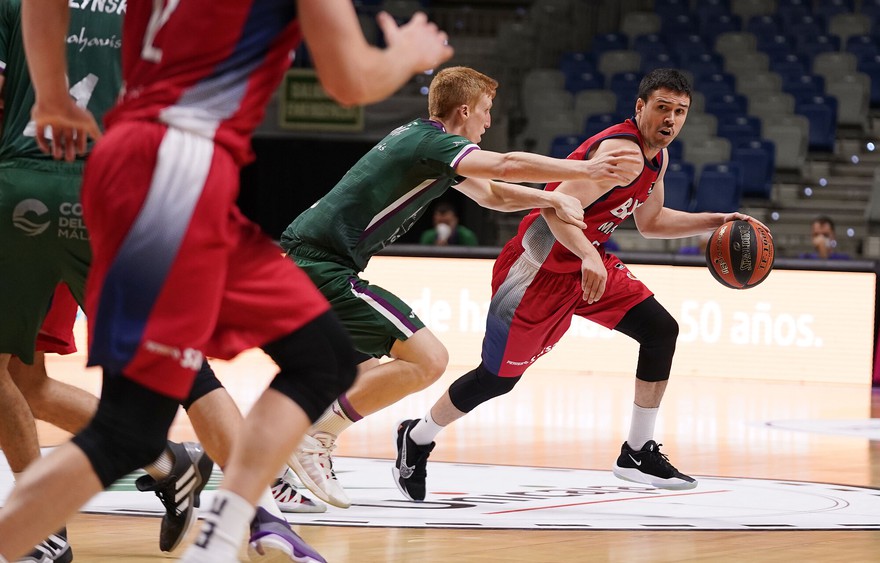 BAXI Manresa dominates from the start and overthrows Unicaja