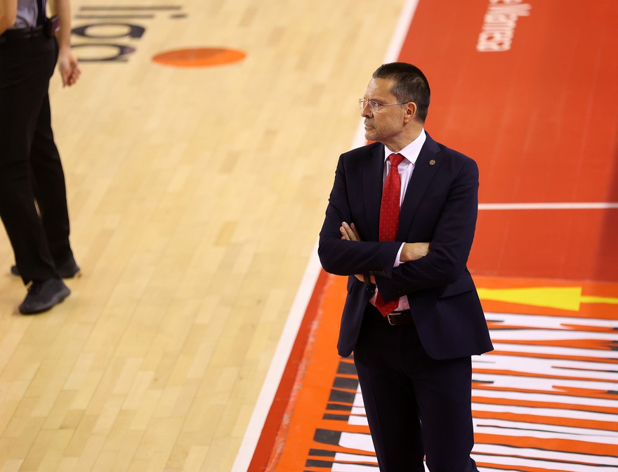 BAXI Manresa travels with casualties on the court of Real Madrid