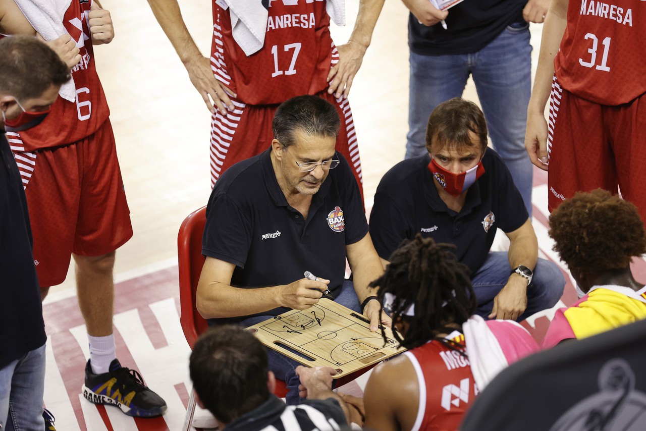 BAXI Manresa starts the Endesa League on the court of Casademont Zaragoza