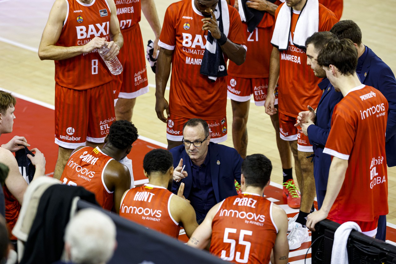 BAXI Manresa opens 2025 in Lugo