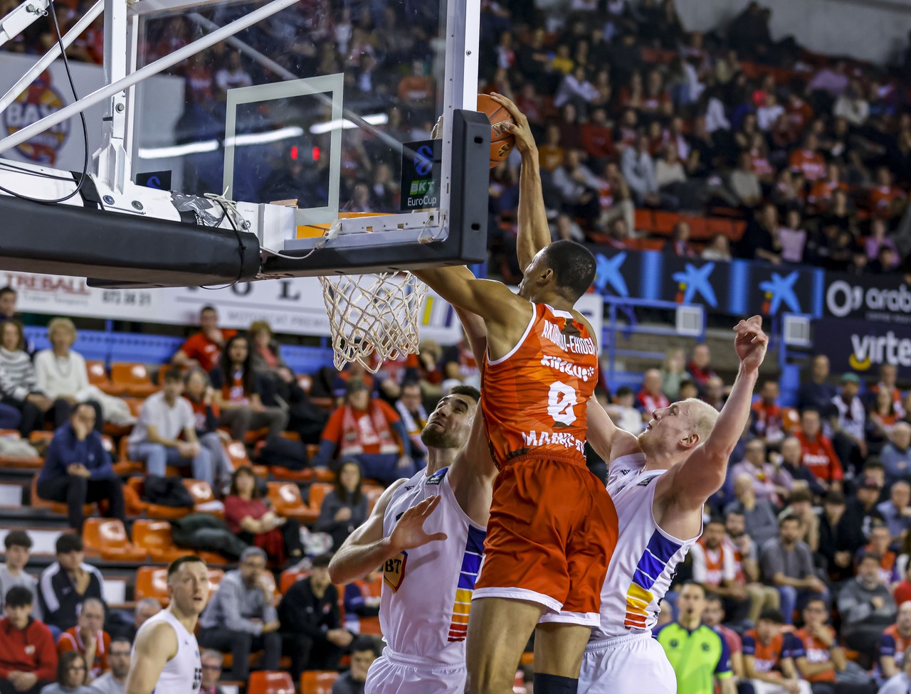 El BAXI Manresa supera un nou cara o creu i serà als vuitens de l'Eurocup