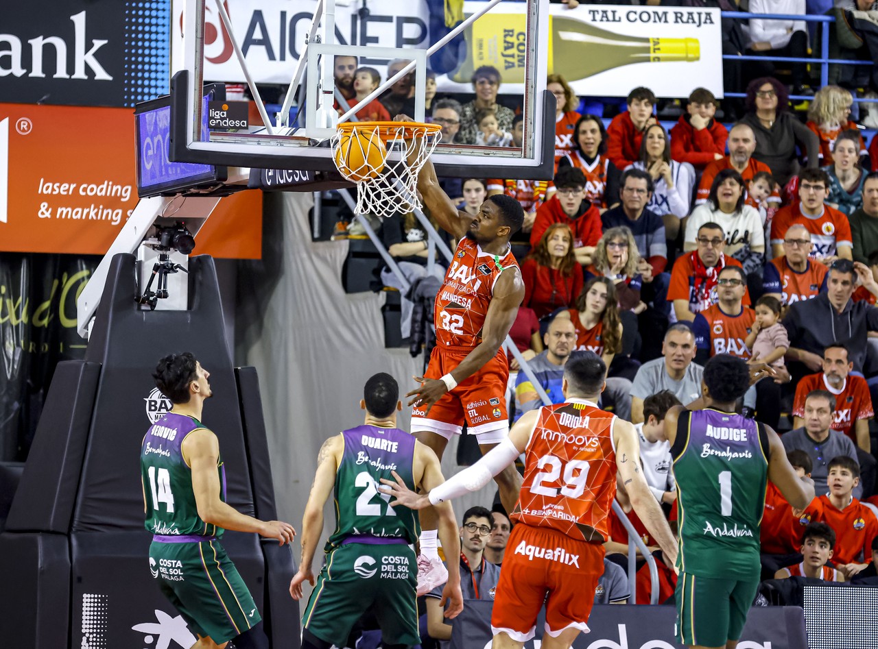 El BAXI Manresa lluita i competeix però acaba perdent davant l'Unicaja