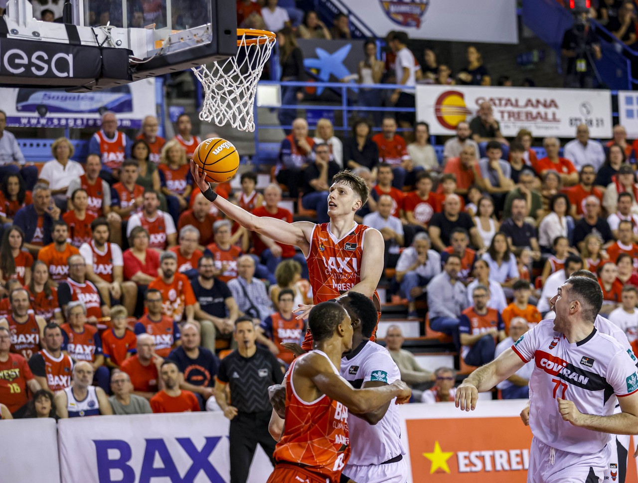 BAXI Manresa thrills the Nou Congost to secure their first win in the Endesa League.