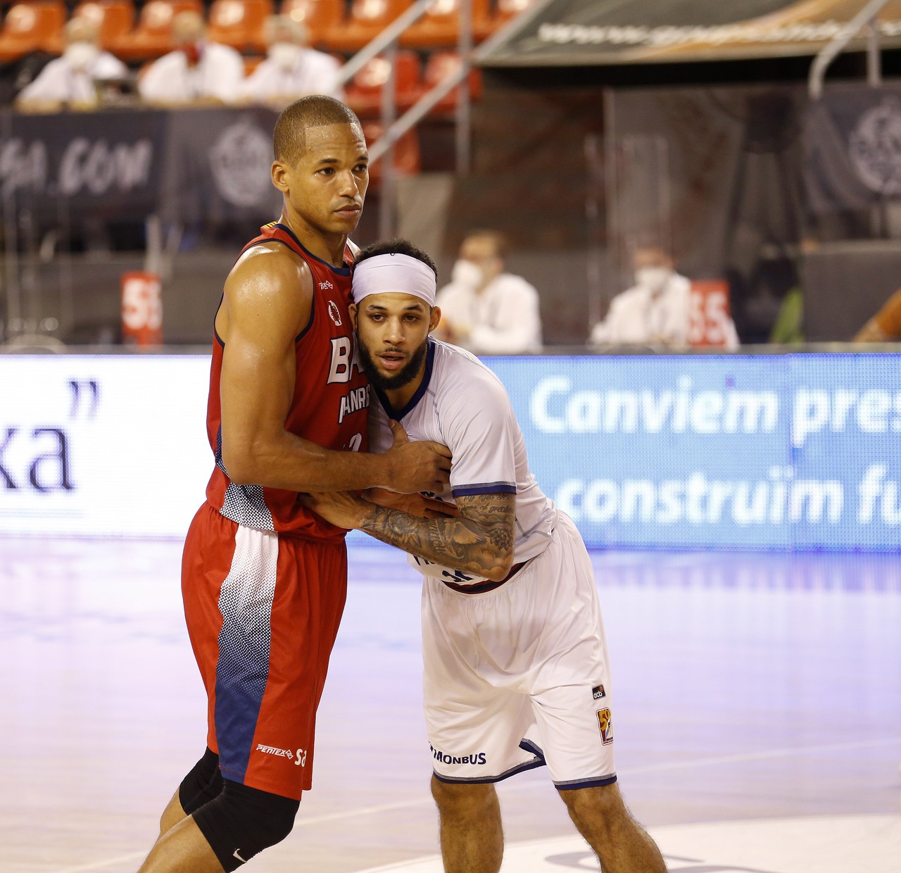 Obradoiro: pista de debuts i bones actuacions