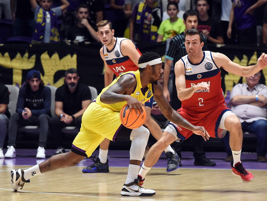 A competitive BAXI Manresa is one step away from the victory against UNET Holon (90-88)