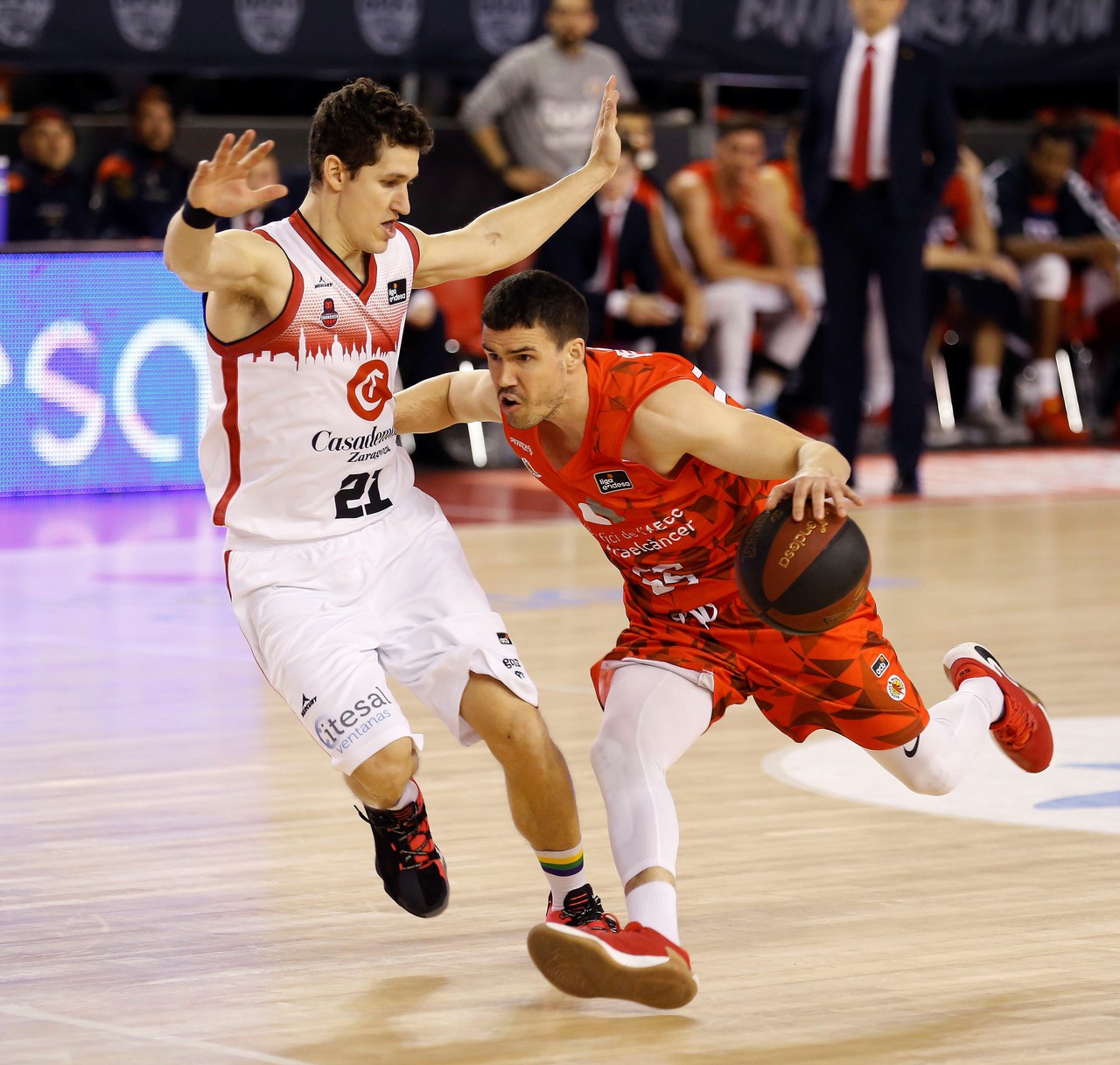 Zaragoza: a historic debut, a record of three-pointers and a couple of ex