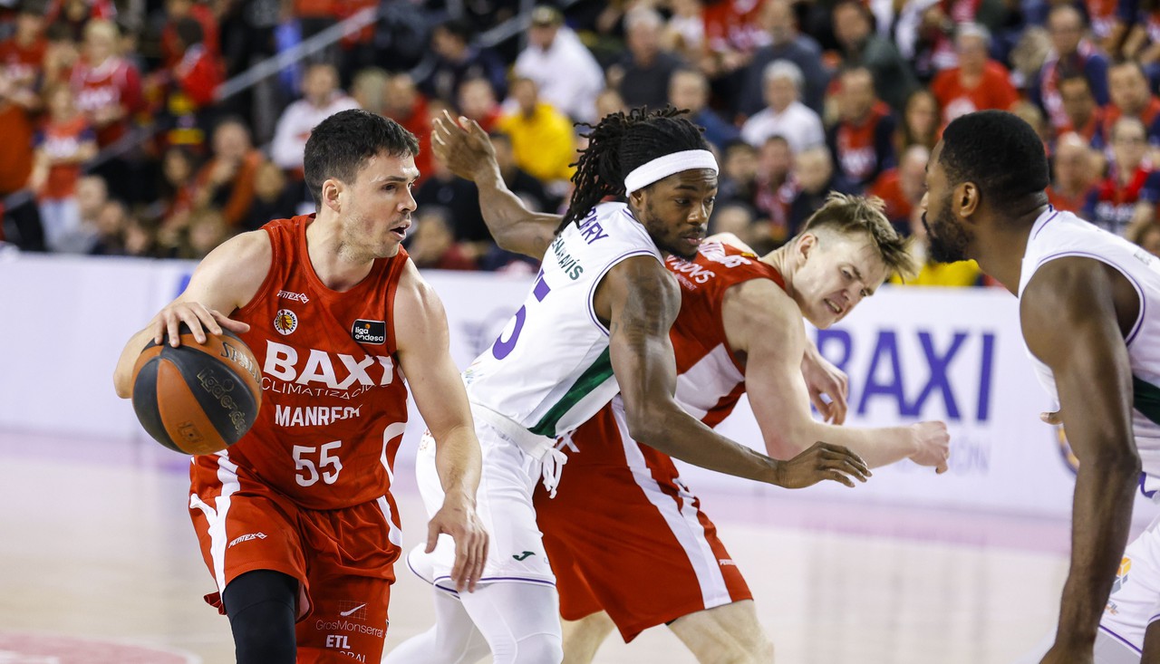 BAXI Manresa falls after an overtime with Unicaja