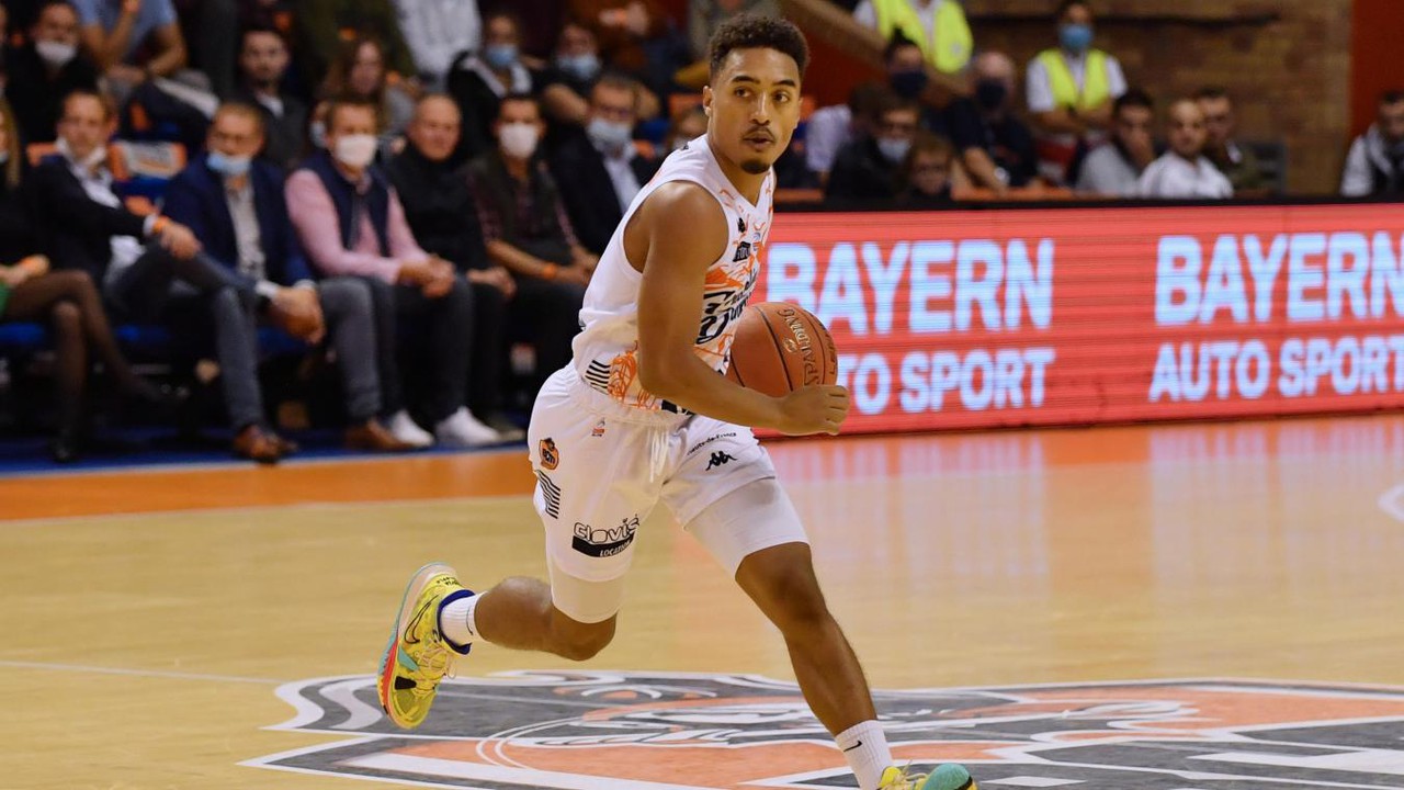 Brandon Taylor, new point guard for BAXI Manresa