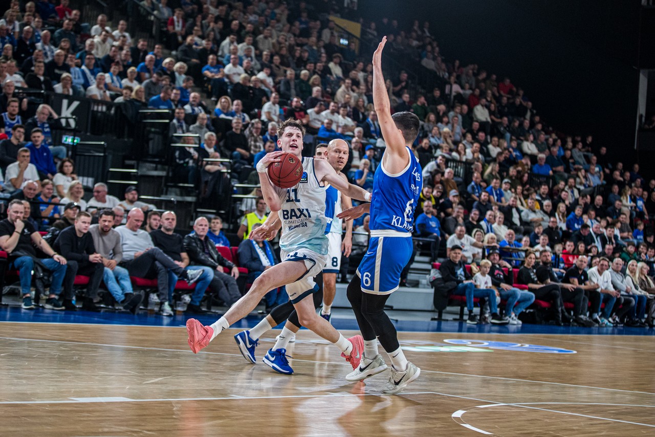 El BAXI Manresa pierde en la pista del Neptunas Klaipeda