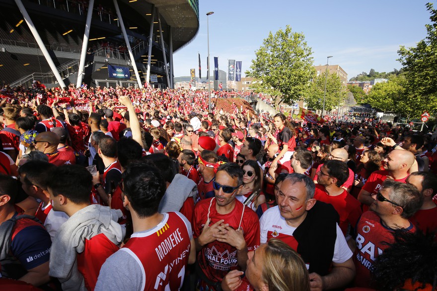 Photo gallery of the BAXI Manresa fans at the BCL Final Four  of Bilbao