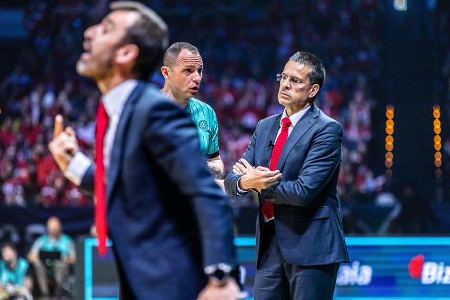 Galería de fotos final de la Final Four de la BCL: BAXI Manresa 87 - Lenovo Tenerife 98