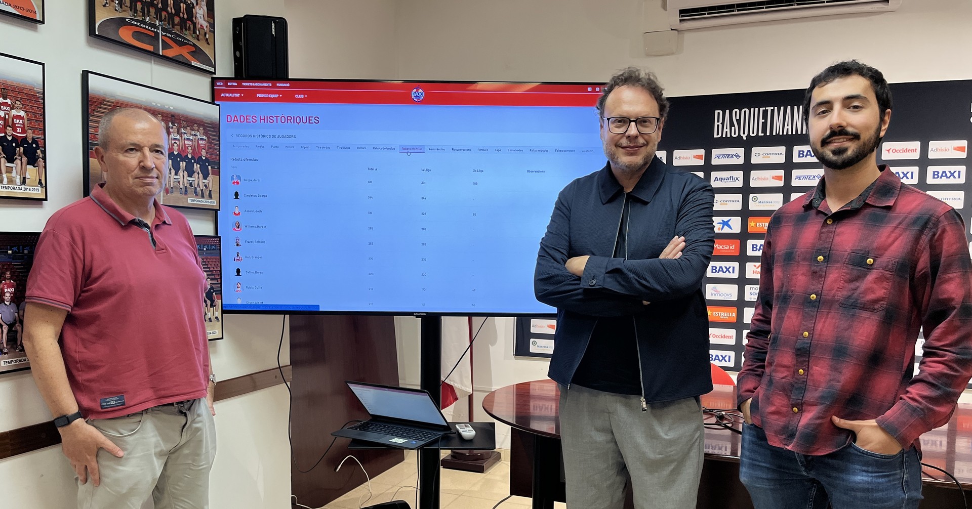 Xavier Prunés i Gerard Castañé dónen al club la seva base de dades