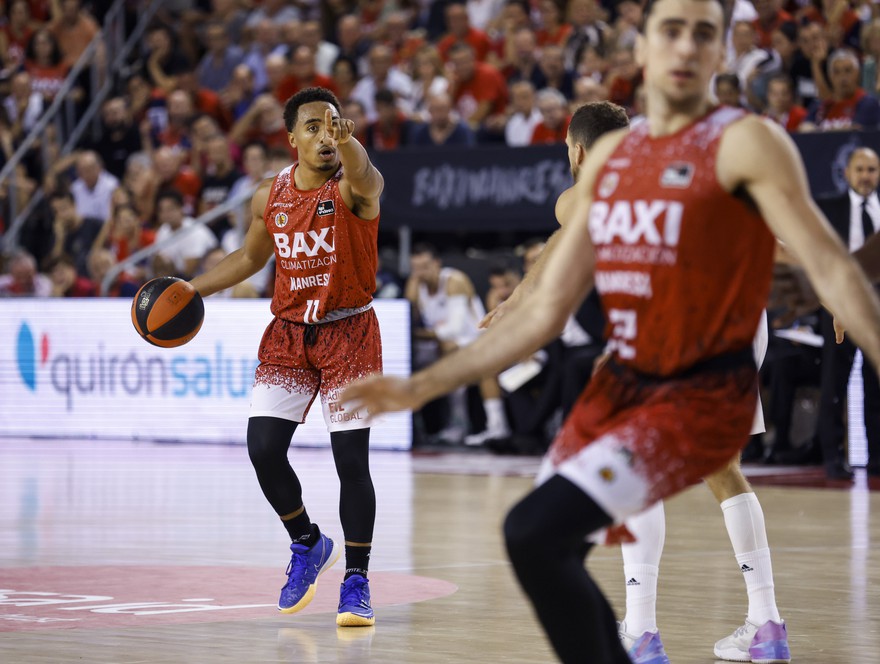 Photo Gallery J02: BAXI Manresa 88 - Real Madrid 94