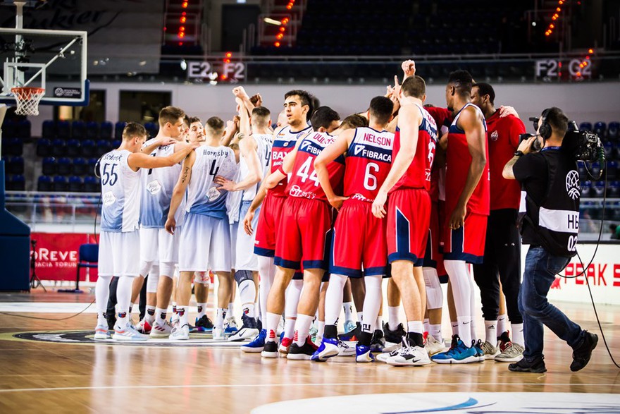 El BAXI Manresa guanya 102-121 en 'el partit dels rècords' i es manté líder