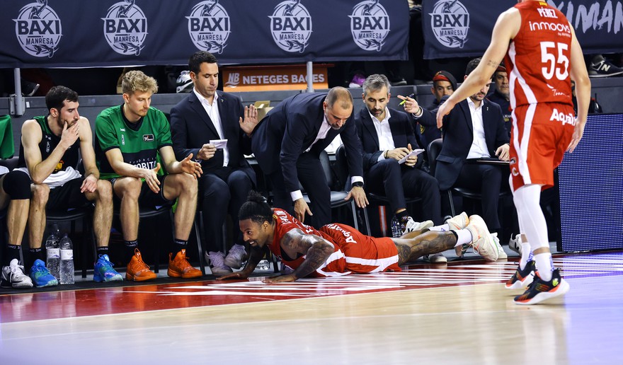 Galeria de fotos J10: BAXI Manresa 68 - Joventut Badalona 90