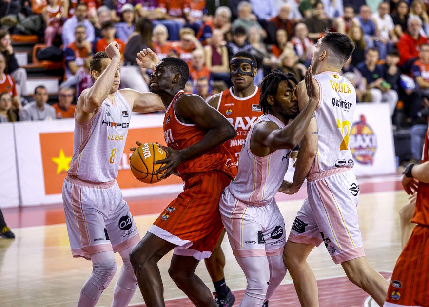 Galeria de fotos J25: BAXI Manresa 89 - Hiopos Lleida 95