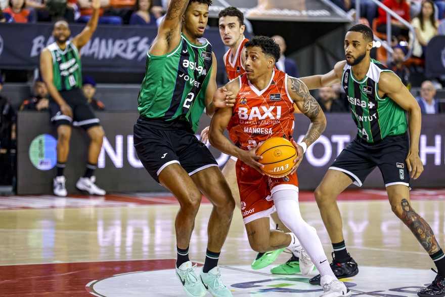Galeria de fotos J26: BAXI Manresa 87 - Asisa Joventut 77