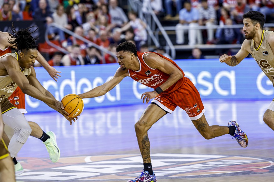 Galeria de fotos J26: BAXI Manresa 95 - Bàsquet Girona 84