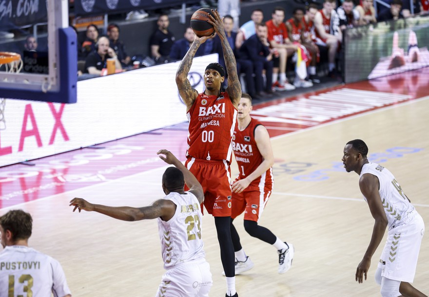 Photo Gallery J29: BAXI Manresa 93 - UCAM Murcia 73