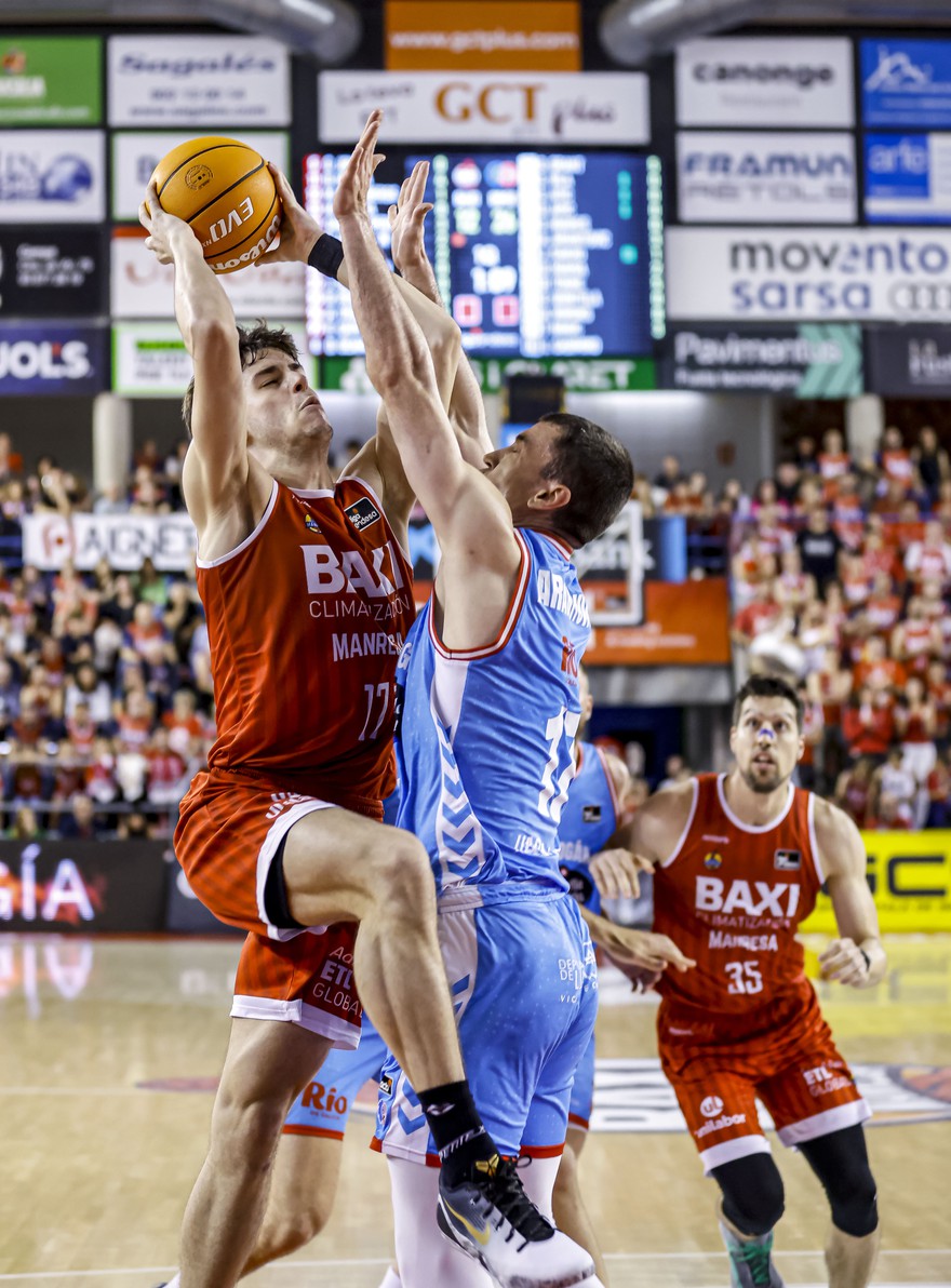 Galeria de fotos J30: BAXI Manresa 93 - Rio Breogan 104