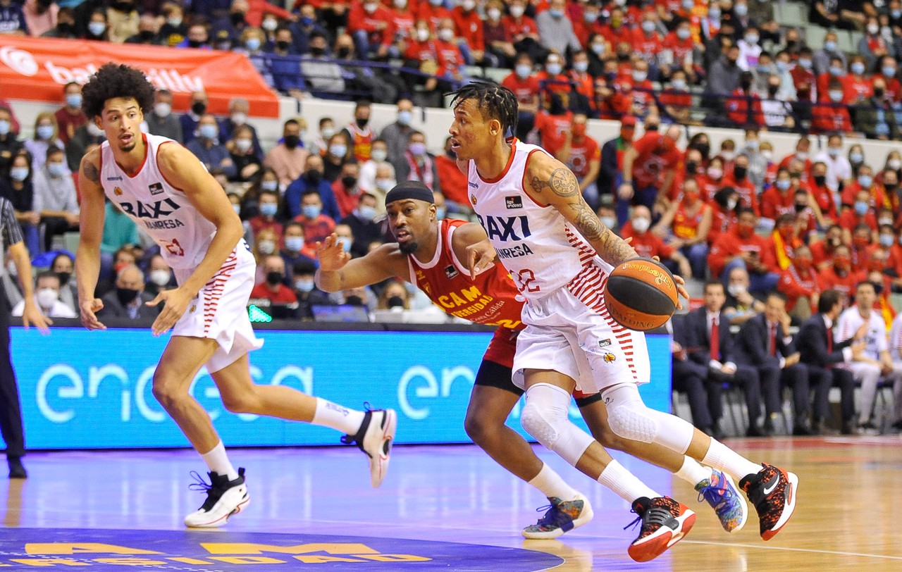 BAXI Manresa competes until the end in Murcia despite the missed shots