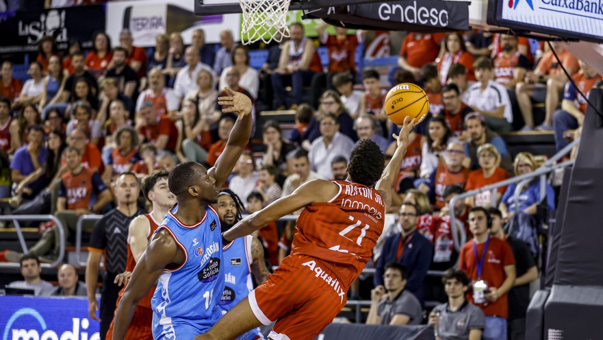 BAXI Manresa is surprised by Breogán