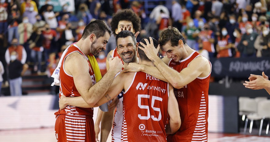 BAXI Manresa dominates from the start and ends up beating Unicaja