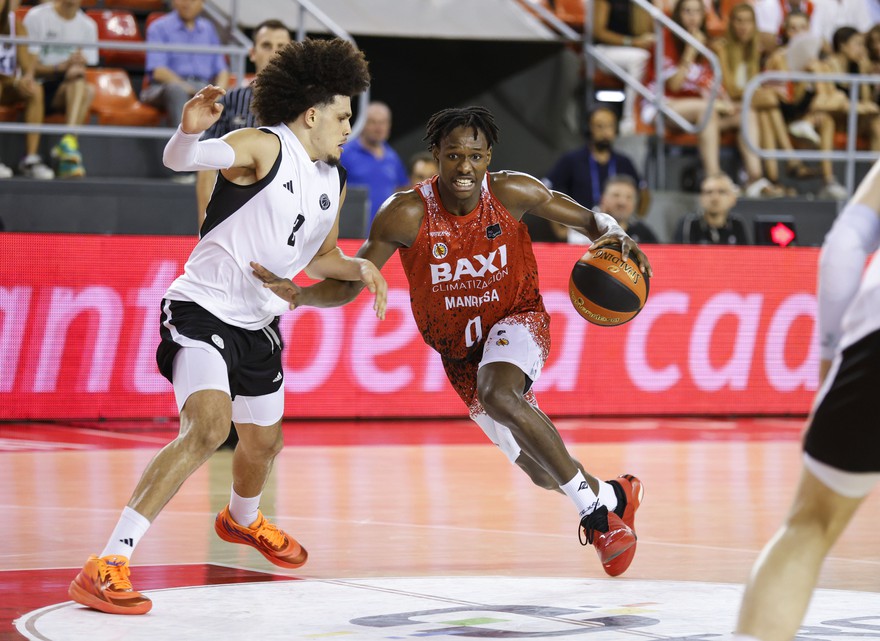 PRESEASON: BAXI Manresa 86 - Paris Basketball 80