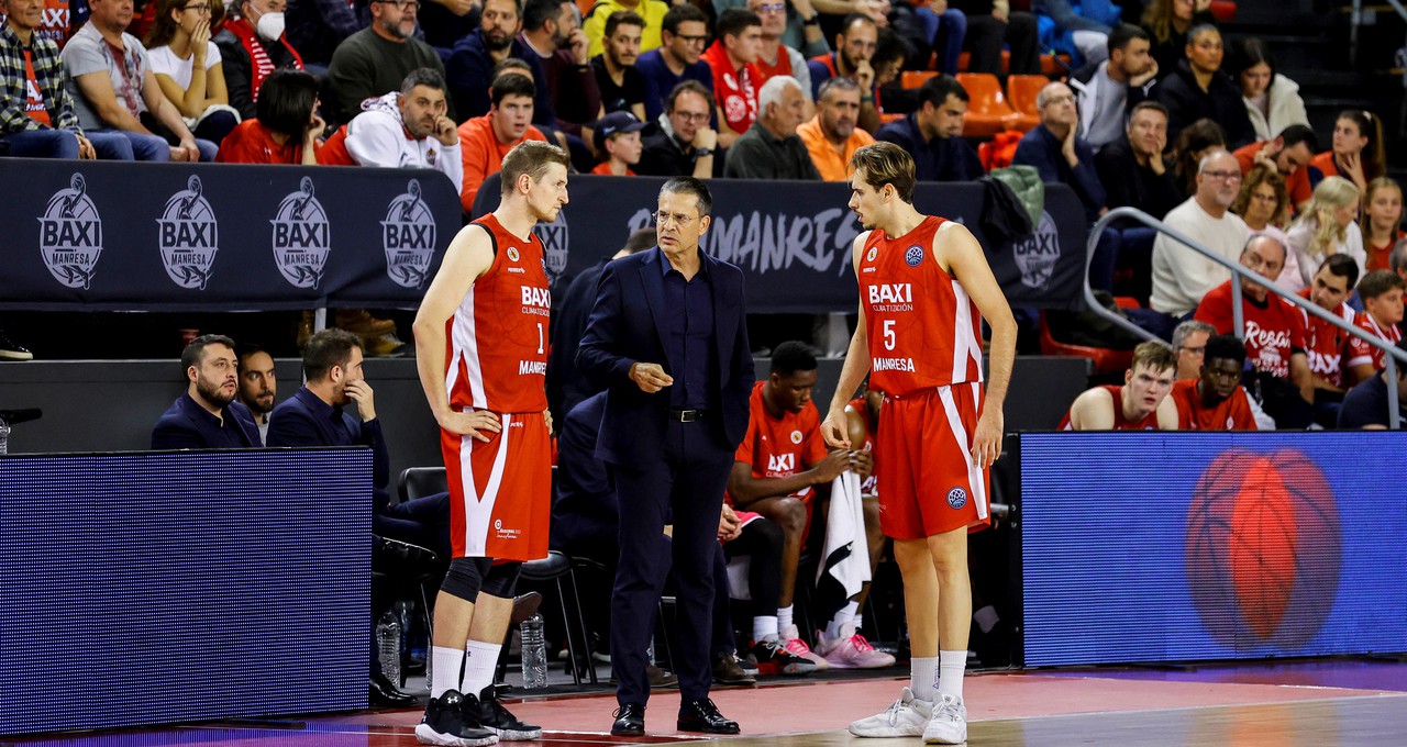 El BAXI Manresa visita la difícil pista de l'Obradoiro amb ganes de seguir escalant