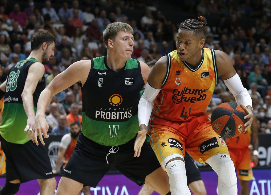 Pedro Martínez visita la pista on va ser campió