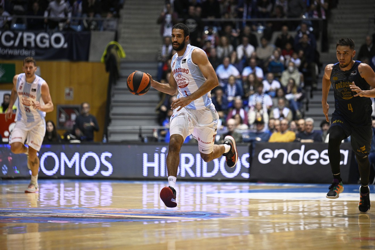 Obradoiro: the return of Captain "Alvarito" in a team commanded by the Scrubbs