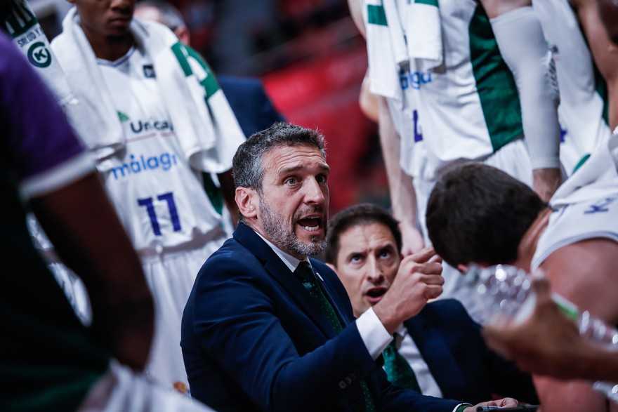 Unicaja: Ibon Navarro enhances the power of the collective