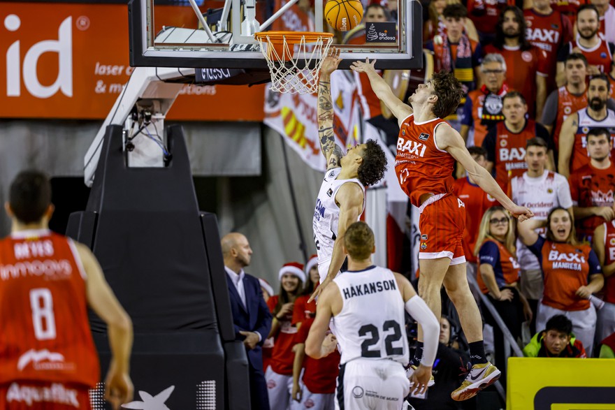 Galeria de fotos J15: BAXI Manresa 80 - UCAM Murcia 74