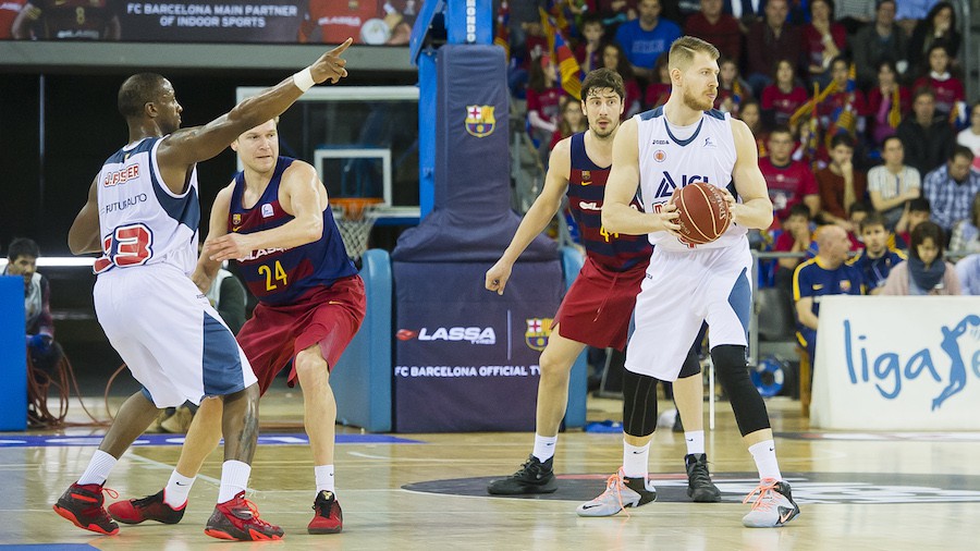 L’ICL Manresa cau al Palau Blaugrana per 84-57