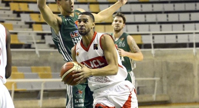 Victòria treballada de l’ICL Manresa a Huesca