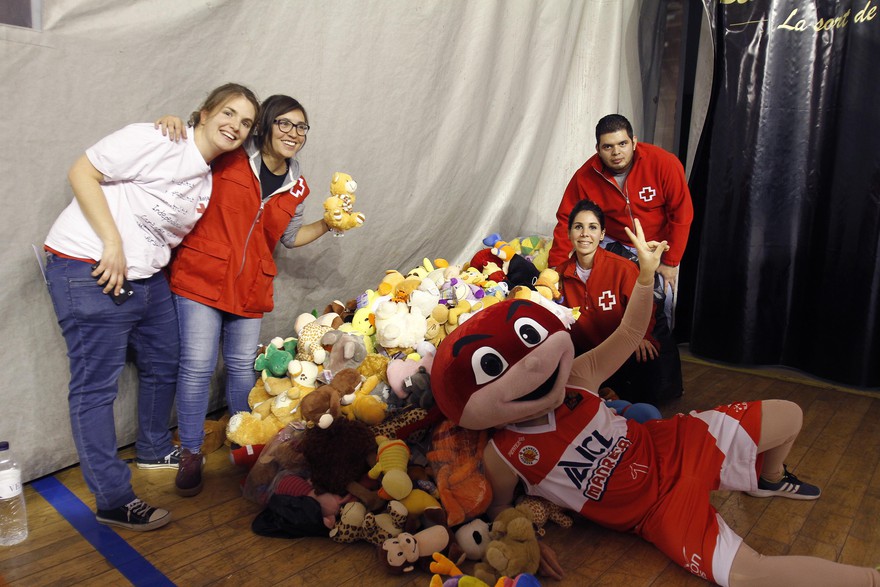 BAXI Manresa will make a "rain of stuffed animals" in the J12 at the Nou Congost
