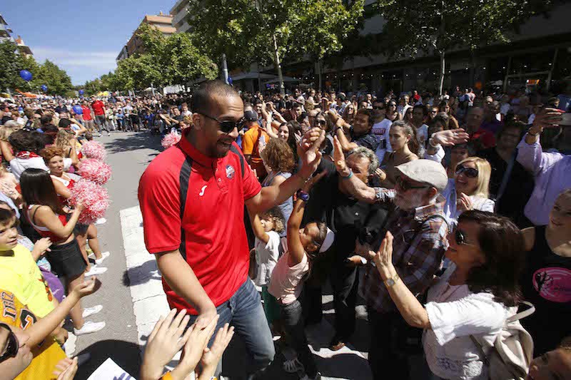 Bany de masses en la presentació de l’ICL Manresa a FIraSTIU