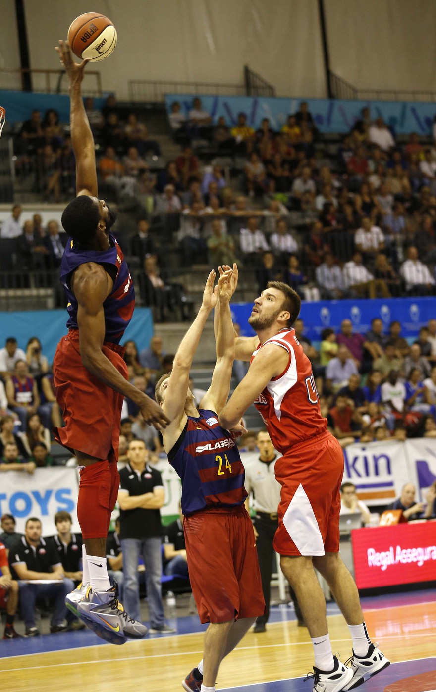 El ICL Manresa hace frente al FC Barcelona Lassa, que se escapa en el último cuarto