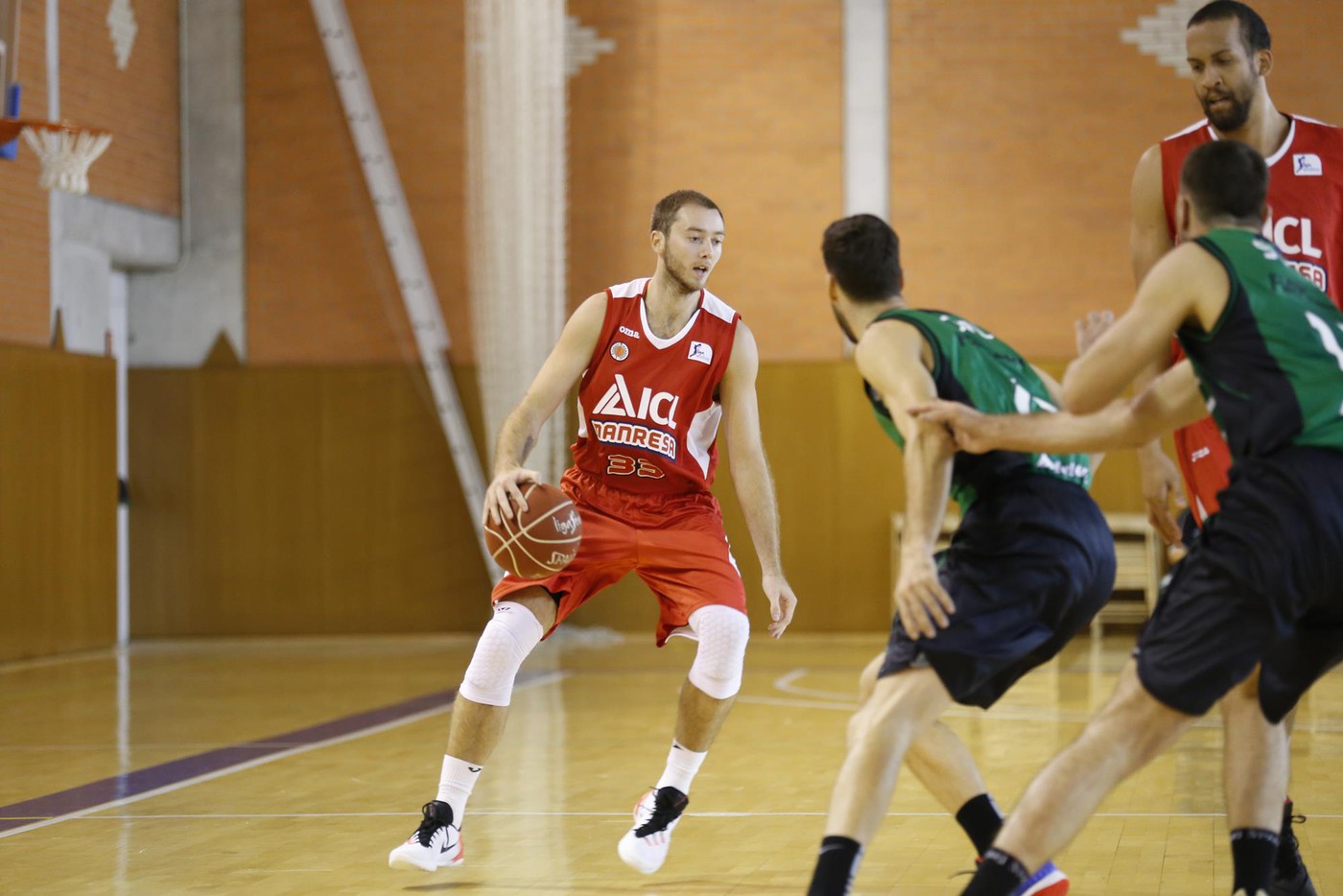 L’ICL Manresa viu un darrer partit de pretemporada ajustat a Ponts