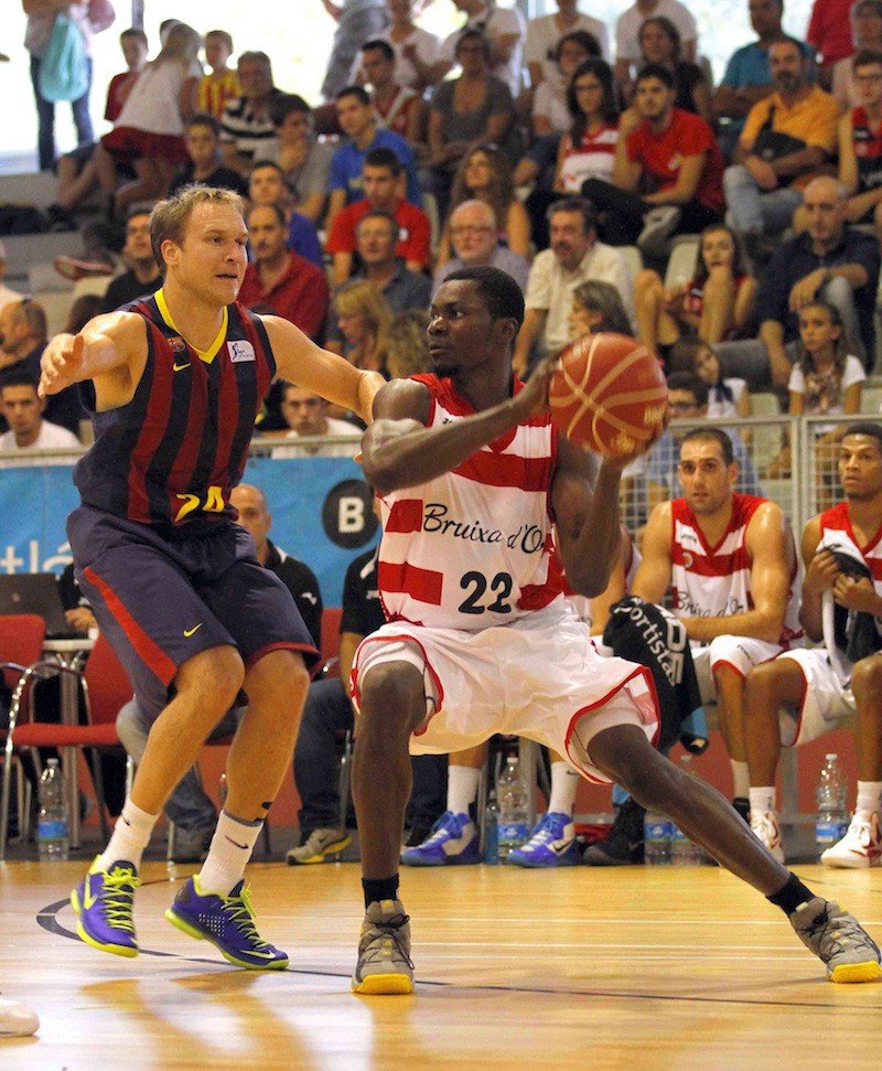 La Bruixa d’Or lluita fins el final el segon partit de pretemporada amb el FC Barcelona