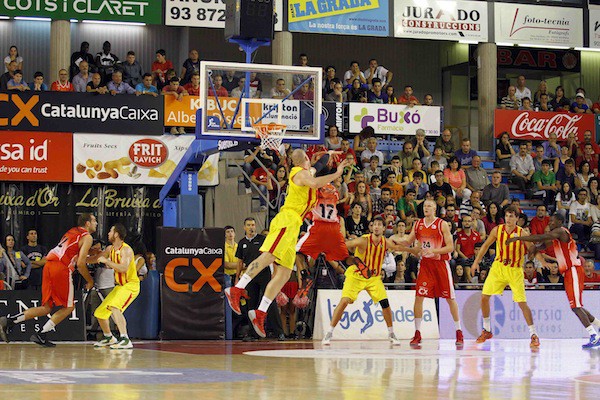 La Bruixa d’Or aguanta fins els darrers minuts un derbi català que acaba sent pel Barça