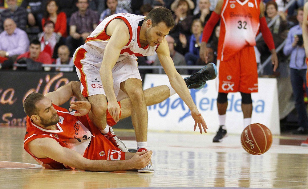 La Bruixa d’Or no consigue culminar con victoria un buen partido con el CAI Zaragoza 71-74