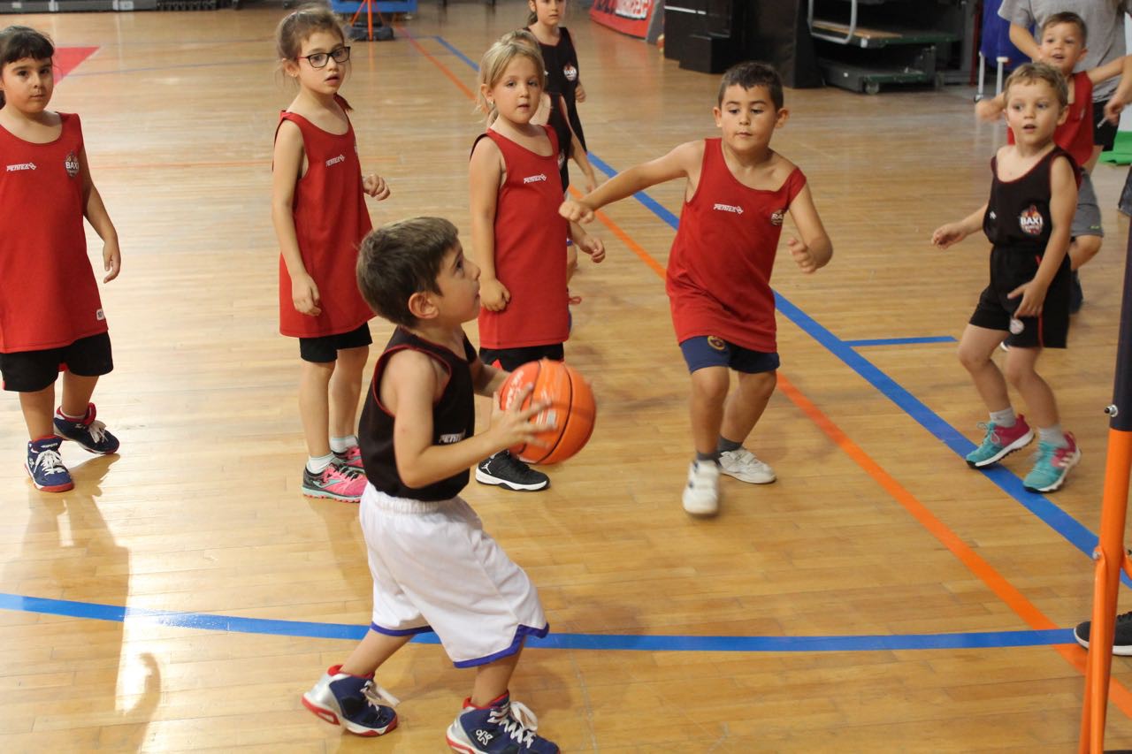 El campus d’estiu del Bàsquet Manresa, en marxa