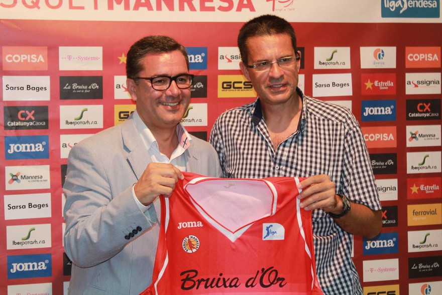 Pedro Martínez, presentado en el Nou Congost como nuevo entrenador de La Bruixa d’Or Manresa