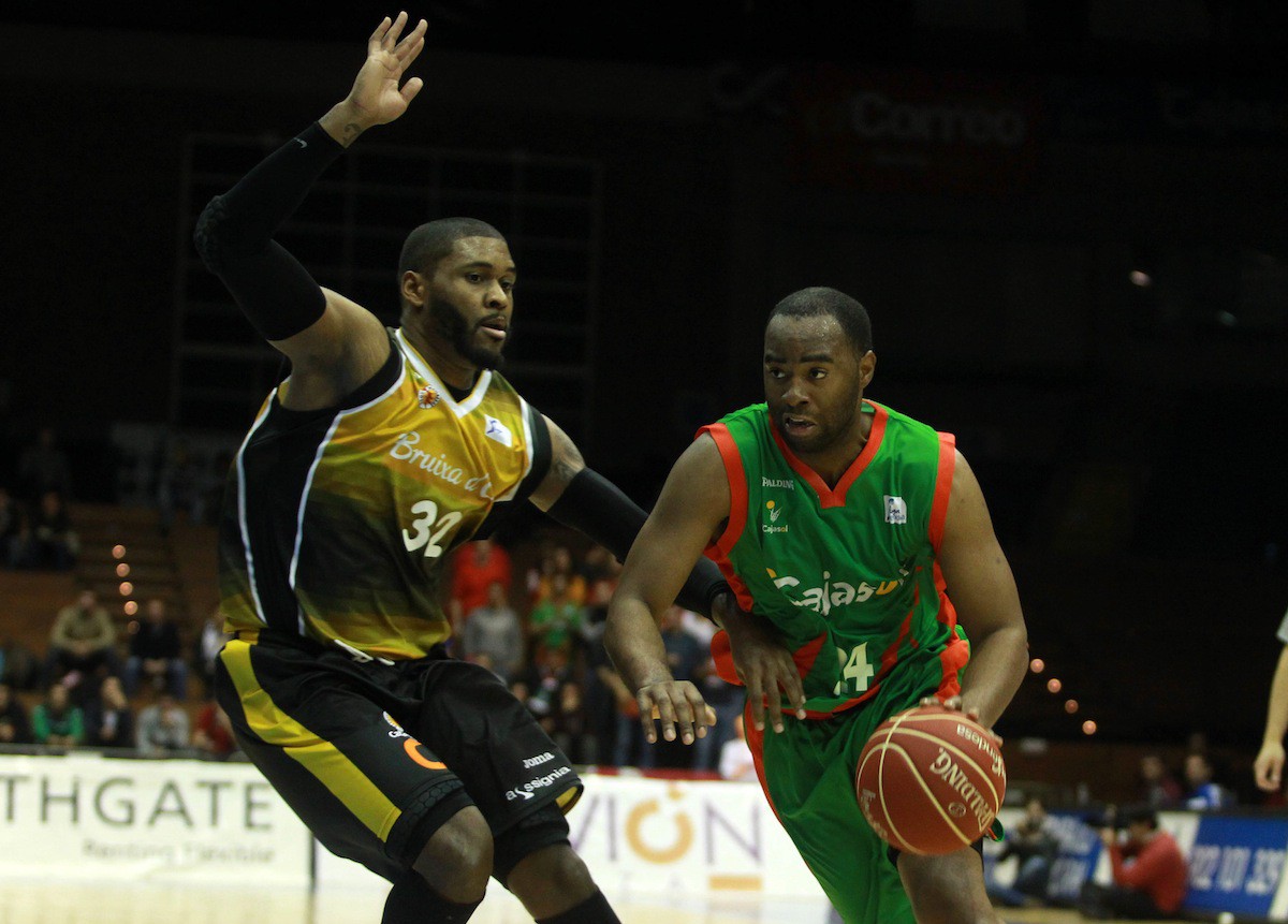 Derrota de La Bruixa d’Or ante el Cajasol en un partido poco intenso (78-60)