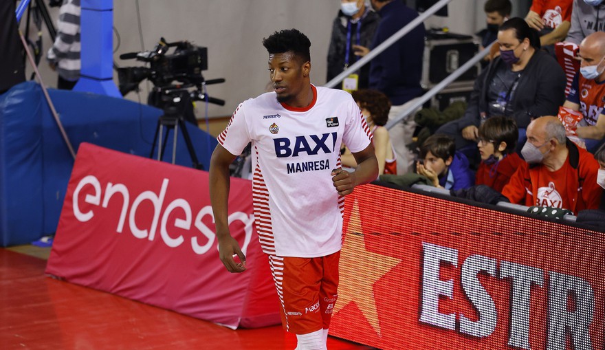 Agreement for the temporary transfer of rights in the Endesa League of Yankuba Sima